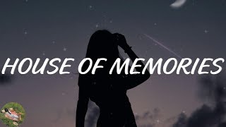 Panic! At The Disco - House of Memories (Lyric Video)