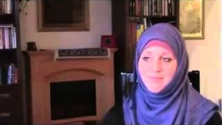 Christian Women in Canada Converts To Islam