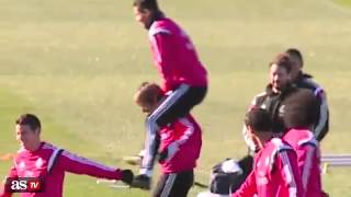 Las Locuras de Cristiano Ronaldo en el entrenamiento al celebrar su grito con James Rodriguez