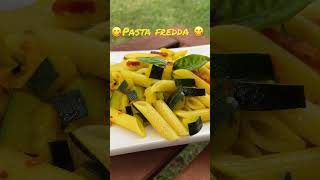 Pasta fredda con zucchine speck e zafferano