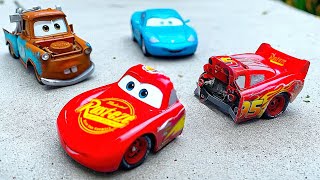 Cut in HALF Lightning McQueen | We Сut Toy Pixar Cars TWO PARTS : Lightning McQueen, Mater, Sally