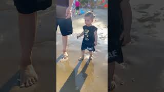 Em bé đi biển #cute #baby #dailyvlog #trendingshorts