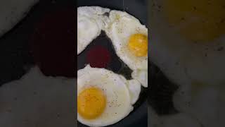 ASMR SATISFYING FRIED EGGS 🍳 READY BREAKFAST EGGS 🥚 #trending #viralvideo #shortsfeed #yummyfood