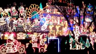 Amazing Christmas lights on a house in Bath filmed by RAC patrol