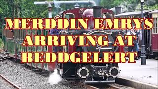 RD26053b(vid).  MERDDIN EMRYS arriving at Beddgelert.