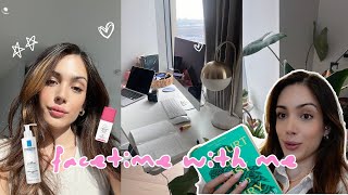 DAY IN THE LIFE | Talking On Facetime Together - Skincare Routine, ACOTAR, Flights to Australia!