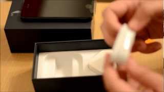 Unboxing the black 64GB Apple iPhone 5