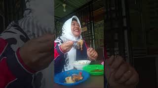 Indah Sarii sedang live sekarang! Makan Mie Ayam Bakso Mercon Cut Nabil Alhafidz