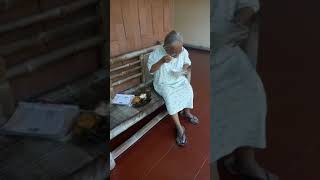 Kaki Mamah Hitam - See Mom Foot (Sharing and Learning) #AlzheimerMom