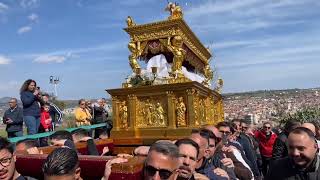 Venerdì Santo alle 14.00. Il trasferimento del fercolo è diventato negli anni una processione