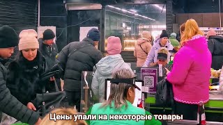 Мариуполь МАССОВАЯ скупка Жителями Когда еще такое было 🏫Восстановление и Жизнь города Сегодня