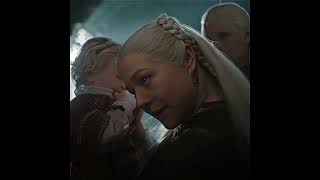 Daemon touching young Viserys’s head and then comforting him is just so cute#houseofthedragon #short