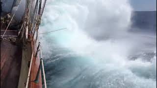 ATLANTIC sailing rough in italia