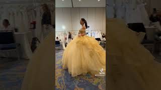 🤩🤩🤩 #quince #quinceaneradress #gold #golden #golddress