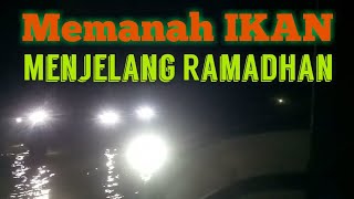 Cara Memanah Ikan  Malam Hari Di Laut Lepas