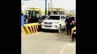 VvIP 🔥 entry from toll plaza Toyota fortunar and land rover  fortunar status ever