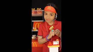 Te Atiendo en McDonalds 🍔 ✅ Miniatura ASMR | Leslie ASMR