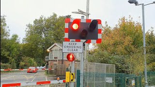 B1189 Moor Lane railway crossing (Metheringham, Lincolnshire)