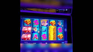 Let's play 🐖 Piggy Bankin 🐷 😘 #piggybankin #slotmachine #casino #gambling #casinoarizona