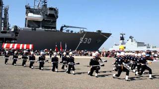 海軍100敦睦支隊@安平港 - 海軍樂儀隊 V字波浪隊型