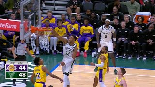 Giannis Runs Through Lakers Like Cones: 20 Points in 20 Minutes!