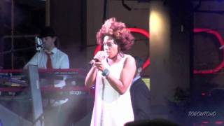 Macy Gray - Creep - @ Dundas Square in Toronto