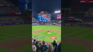 #MLB Himno nacional de los Estados Unidos antes del Juego 4 de la #NLCS