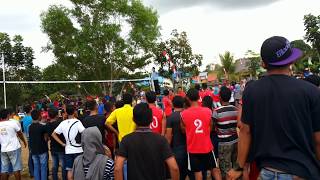 Seru n ramai teriakan penonton Volly dlm ptndinga antara Desa di Kec.S. Loban Kab.Tanah Bumbu Kalsel