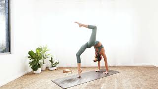 Yoga to Wake Up - 22mins Guided Yoga for Increased Energy and Motivation