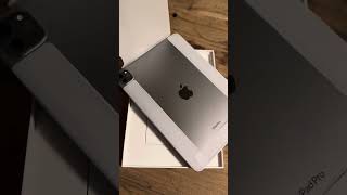 iPad Pro M2 unboxing