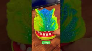 EXTREME DINOSAUR BITING GAME TEETH#shortsvideo #short #shortvideo #shortsviral #viral #kids #youtube