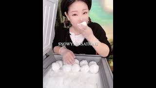 ICE QUEENs SQUEAKY FREEZER FROST DUMPLINGS #freezerfrost #frost #whiteice #icebites #freezer