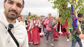 جشن روز تثلیث - جشن قدیمی که فقط در این روستا پیدا میشه