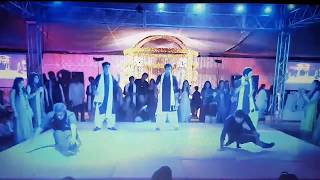 ANGREJI BEAT GROUP DANCE |Cocktail Movie | Yo Yo Honey Singh|  Best Mehndi Dances |