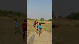 धोनी सर ने ये क्या कर दिये 🤔🏏😜#trending #ytshorts #cricketfans #reels #top #viralshort #