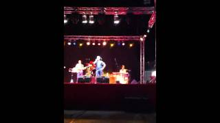 Tette Grosse - Thomas Grazioso e Muffin live FORMIA 2010.MOV