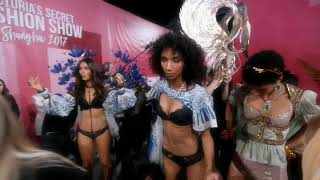 Miguel Victoria's Secret 2017 pineapple skies parte 1