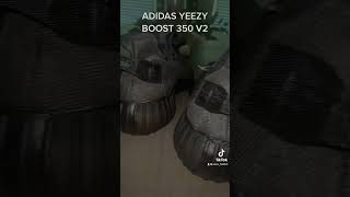 ADIDAS YEEZY BOOST 350 V2🖤 #dhgate #dhgatefinds #adidas #yeezy #adidasyeezy #yeezyboost #yeezy350