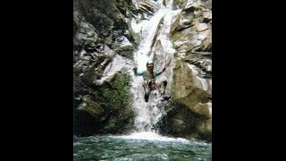 Barranco doce cascadas del Liri.Nagusi films.