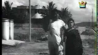 Neenelli Nadeve Doora - Onde Balliya Hoogalu (1967) - Kannada