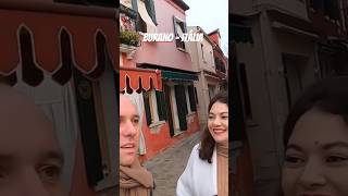 A cidade onde é necessário pedir autorização para pintar a casa. Burano - Itália. #viagemitalia