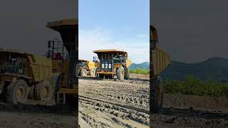 Parkiran Unit 777E & 773E CAT #caterpillar #pekerjatambang #shortsyoutube #shortsviral #fypシ゚viral