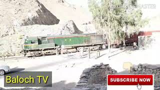 Train NUSHKI se guzar raha hai