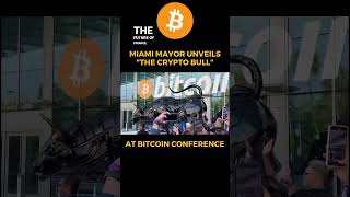 The Miami Bull statue in NYC being unveiled at the Bitcoin Confrence by Mayor Suaerz.... #shorts