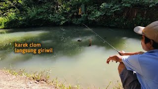 Mau Ikan tingal Mancing di Kolam, Damainya Hidup di Kampung