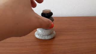 Pirámide de piedras zen elaborada a mano. Artesanía Nueva Tierra 🌍