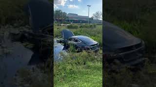 WOW TESLA WENT FOR A SWIM !!! FLOOD CARS ALL OVER SOUTH FLORIDA HURRICANE IAN!!