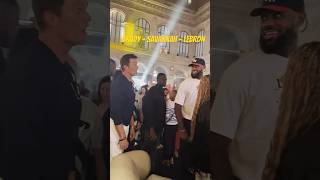 🐐🐐 #TomBrady y #LeBronJames en una fiesta en #París donde se llevan a cabo los #JuegosOlímpicos