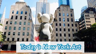 [4K] NYC✨Discovering Art: ”SHARE” by KAWS