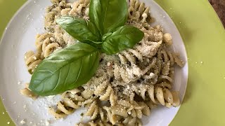 How to Make Pesto